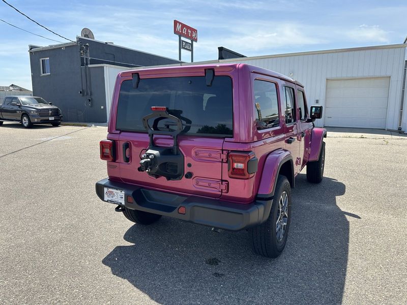 2024 Jeep Wrangler 4-door SaharaImage 10