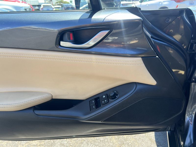 2016 Mazda MX-5 Miata Grand TouringImage 5
