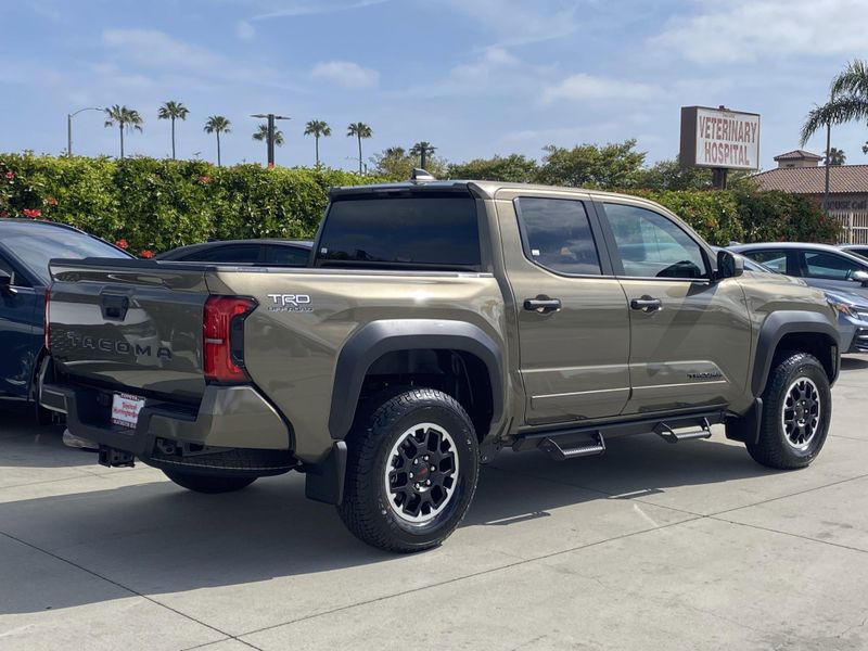 2025 Toyota Tacoma TRD Off RoadImage 3