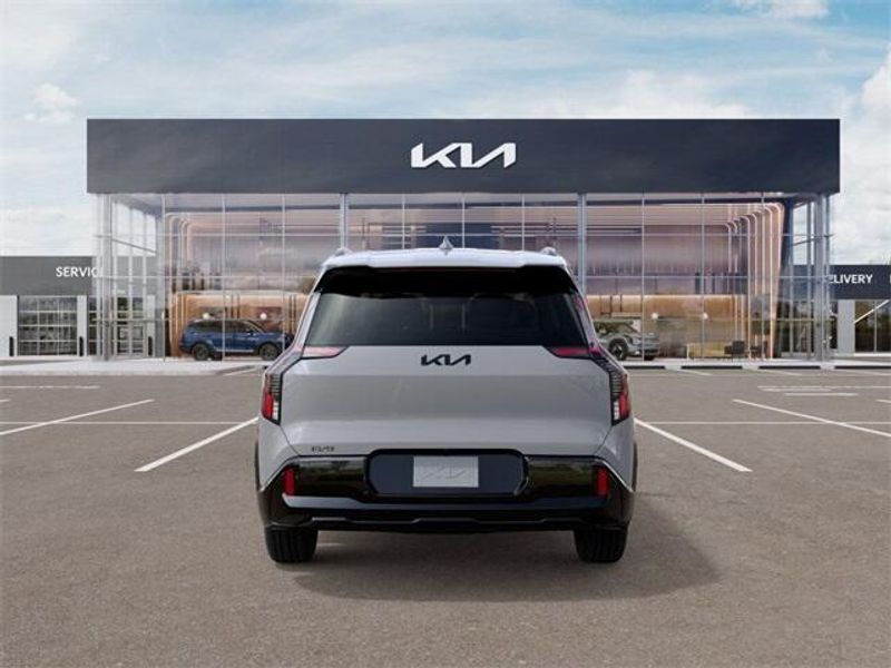 New 2026 Kia EV9 LandImage 5