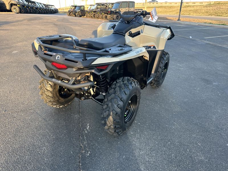 2025 Can-Am OUTLANDER PRO HD7 DESERT TANImage 6