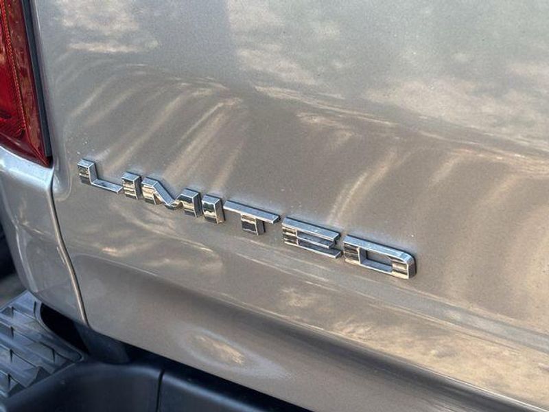 Used 2021 RAM 1500 LimitedImage 5