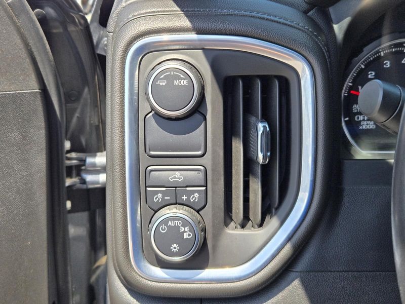 Used 2022 Chevrolet Silverado 1500 LTD 2WD Crew Cab 147 LT