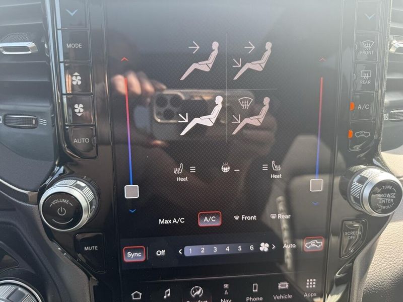 2023 Ram 1500 photo 23