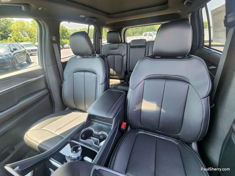 2025 Jeep Grand Cherokee Limited photo 22