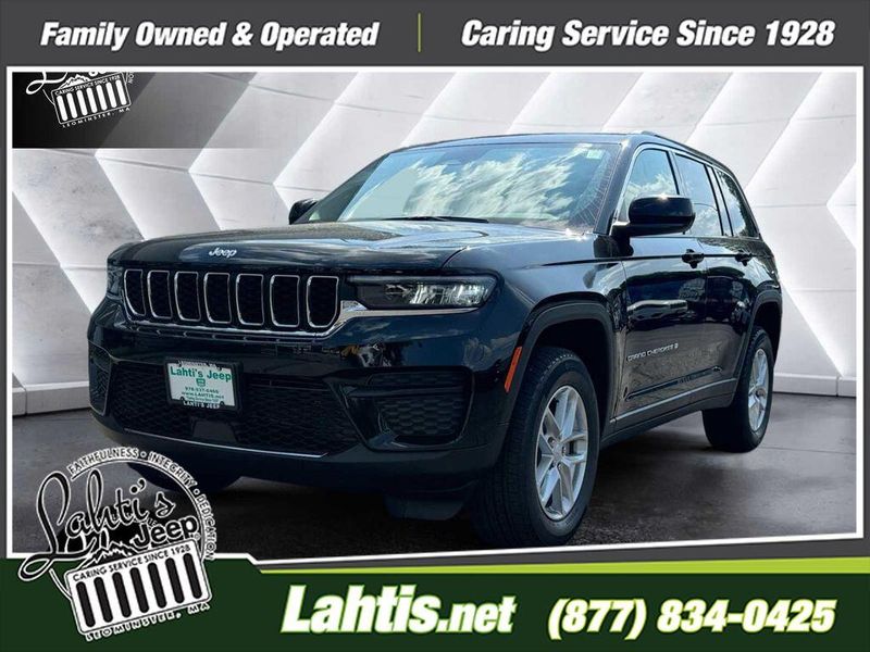 New 2025 Jeep Grand Cherokee Laredo X 4x4