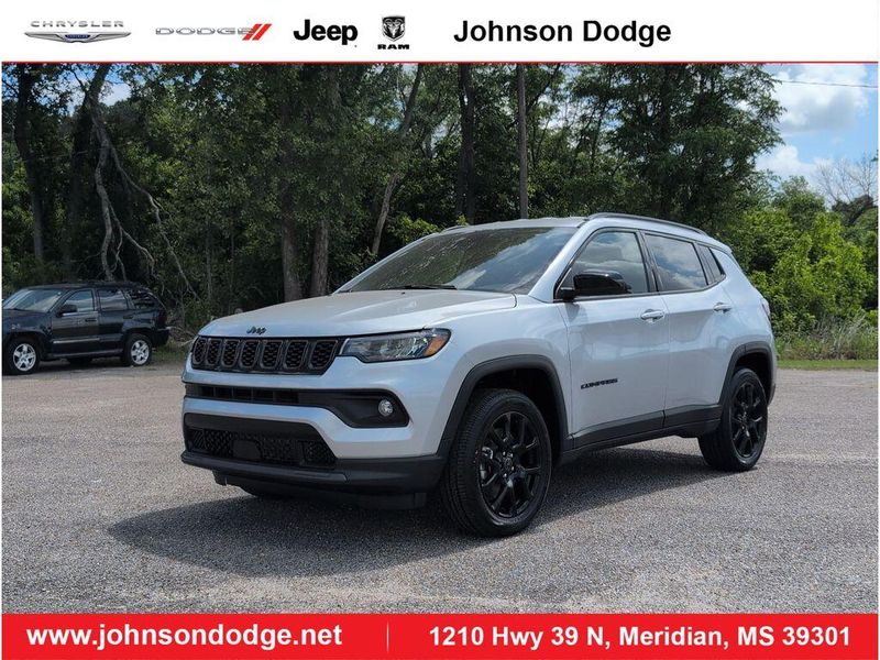 New 2026 Jeep Compass Latitude Altitude 4x4Image 1