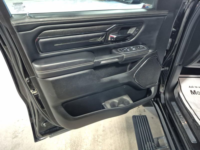 2023 RAM 1500 LimitedImage 22