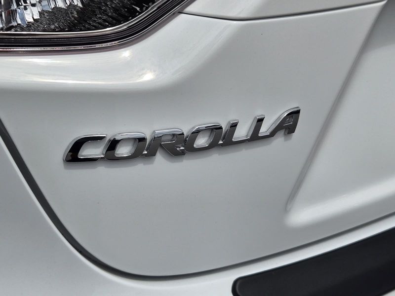 Used 2025 Toyota Corolla LE CVT (Natl)