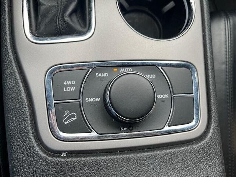 2014 Jeep Grand Cherokee Image 11