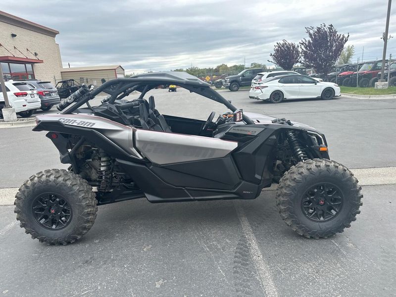 2018 Can-Am SSV MAVERICK X3 XRS TURBO R PS 18 