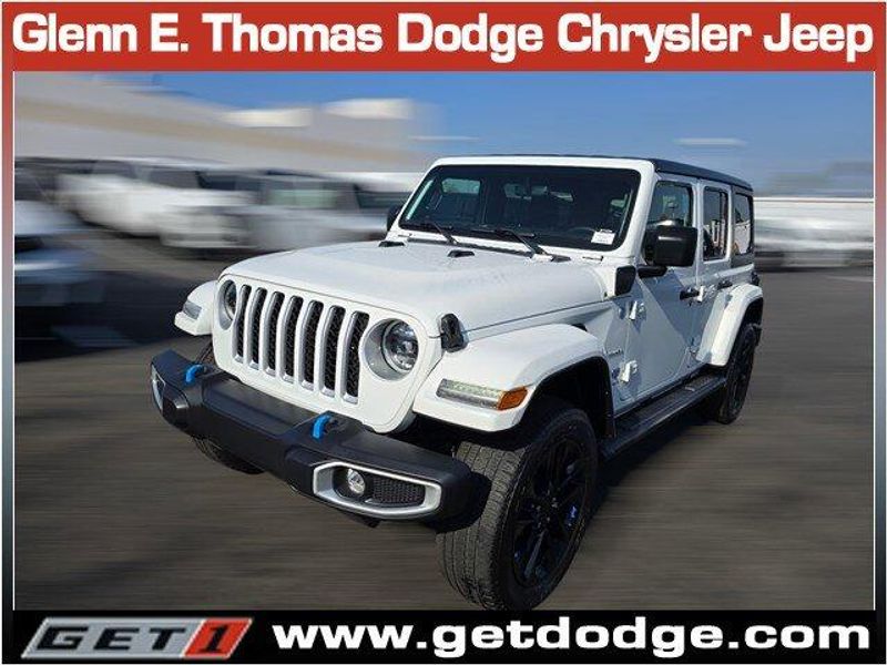 2023 Jeep Wrangler 4xe Sahara photo 3