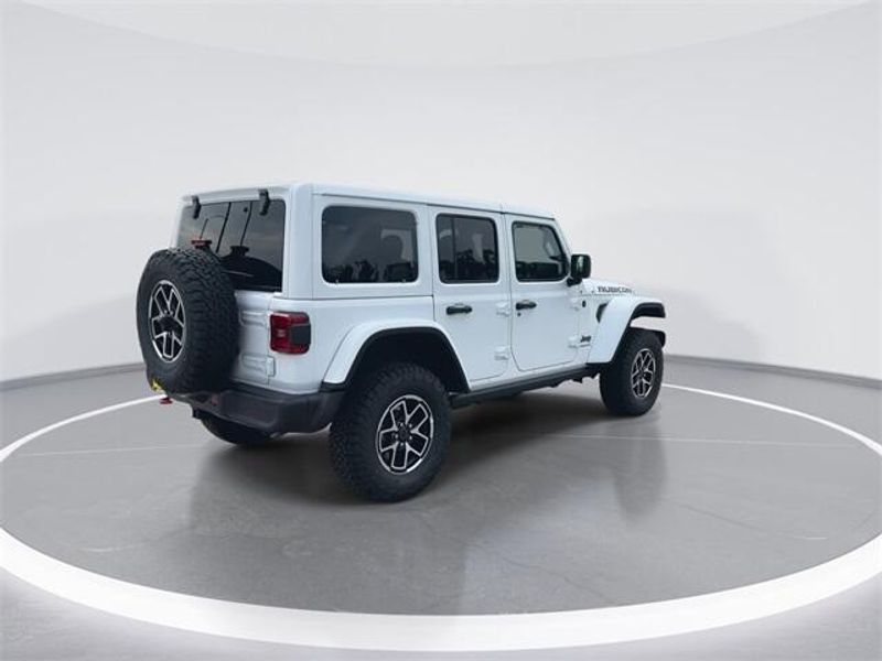 New 2026 Jeep Wrangler 4-door RubiconImage 8