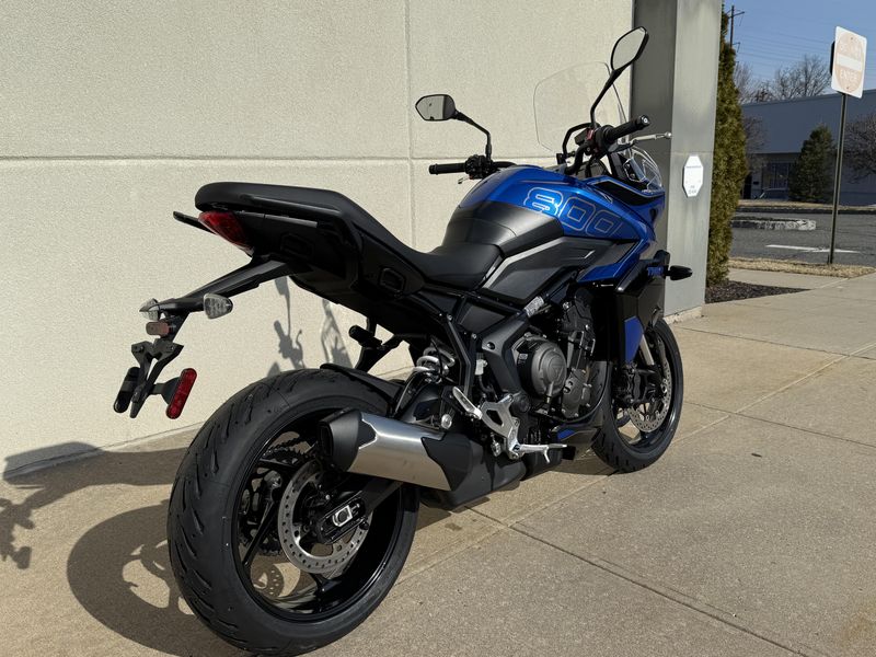 2025 Triumph Tiger Sport 800Image 3