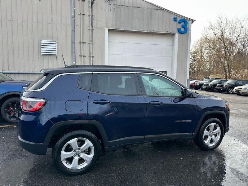 2018 Jeep Compass LatitudeImage 9