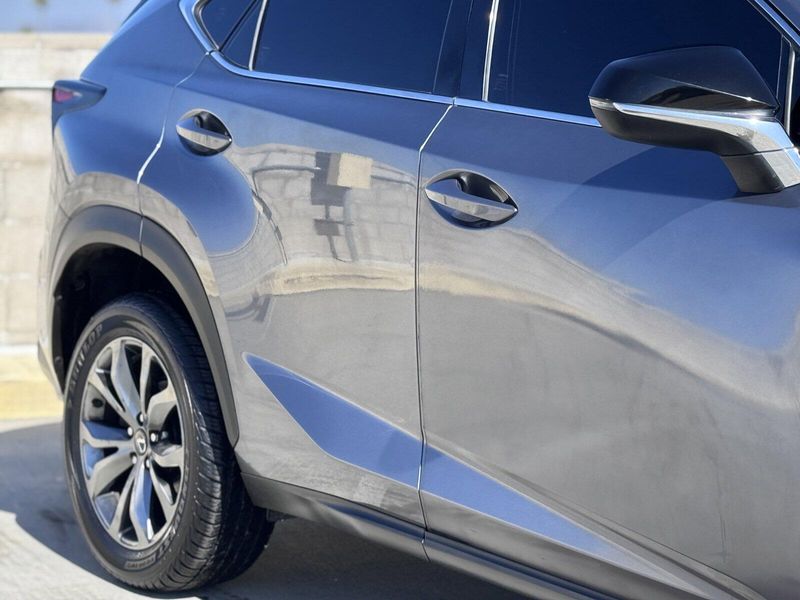 2017 Lexus NX Turbo F-SportImage 5