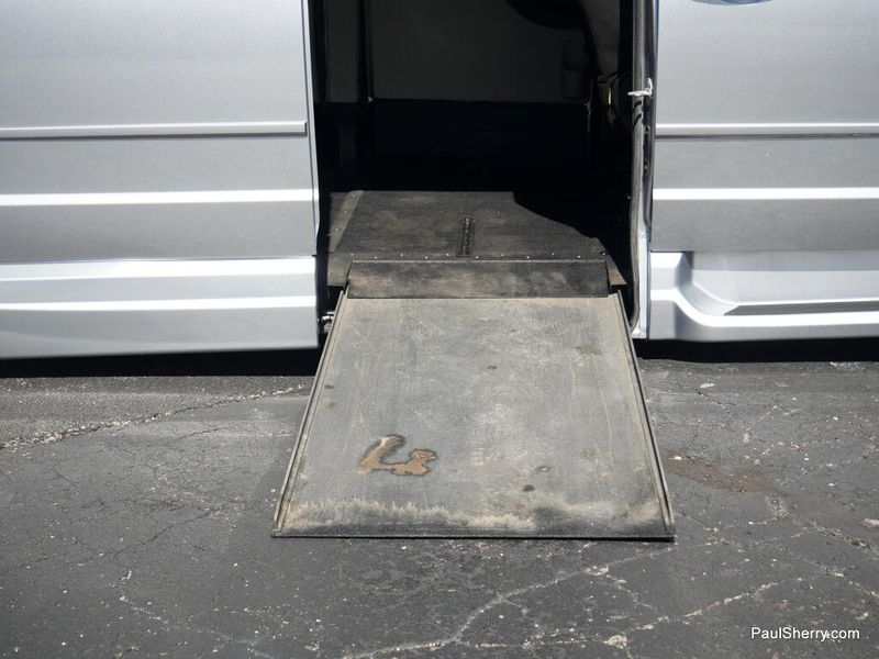 Used 2013 Dodge Grand Caravan SXT