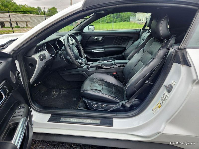 2017 Ford Mustang EcoBoost PremiumImage 25