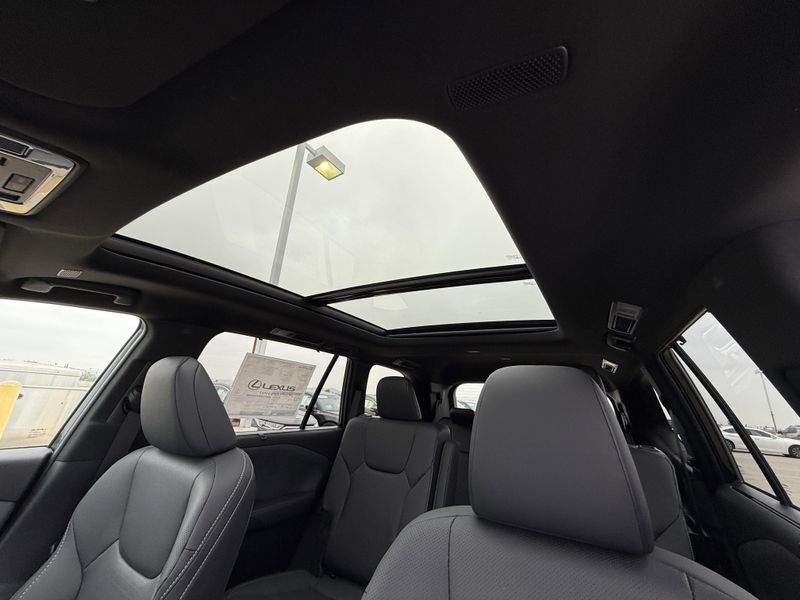 2025 LEXUS TX 350 PremiumImage 18