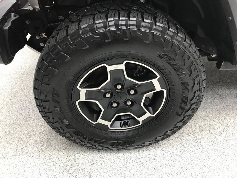 2022 Jeep Gladiator MojaveImage 2