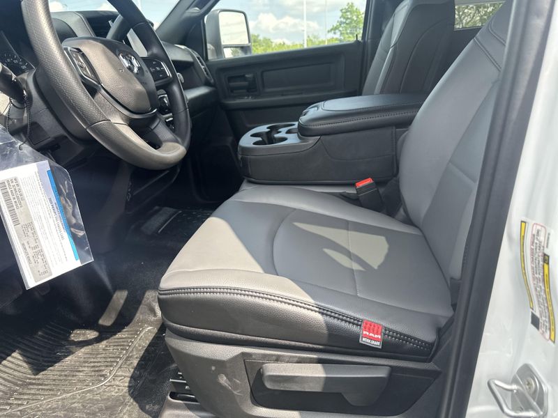2025 RAM 4500 Tradesman Chassis Crew Cab 4x4 60