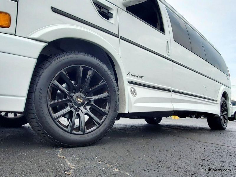 2019 GMC Savana 2500 Image 12