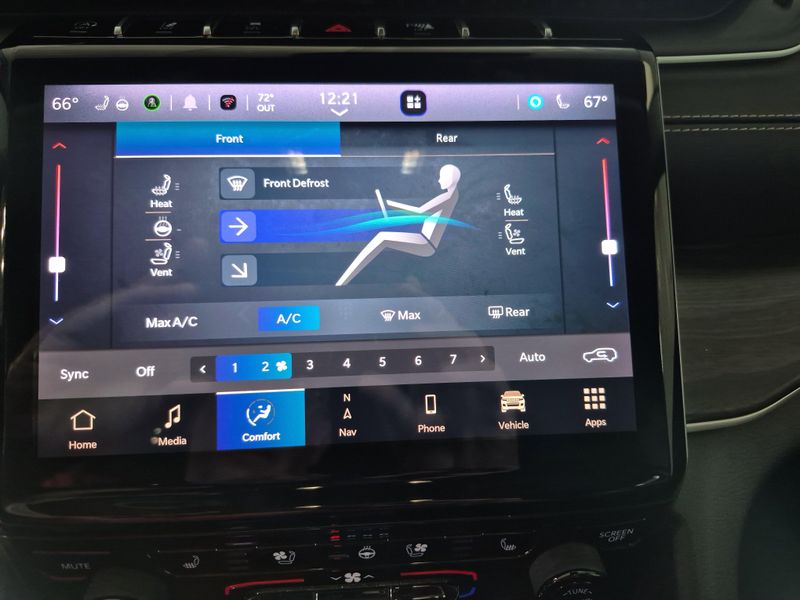 Used 2022 Jeep Grand Cherokee L LimitedImage 31