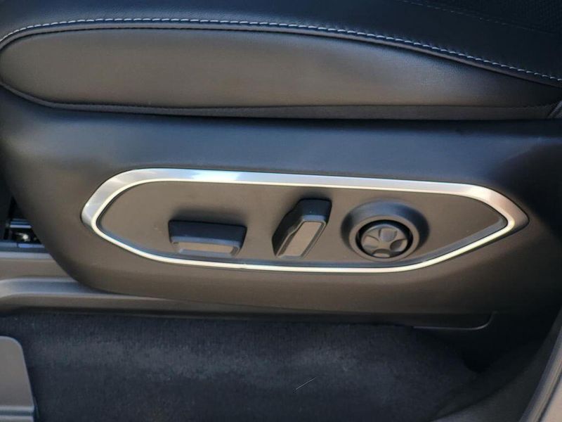 2025 Jeep Wagoneer Carbide 4x4Image 30