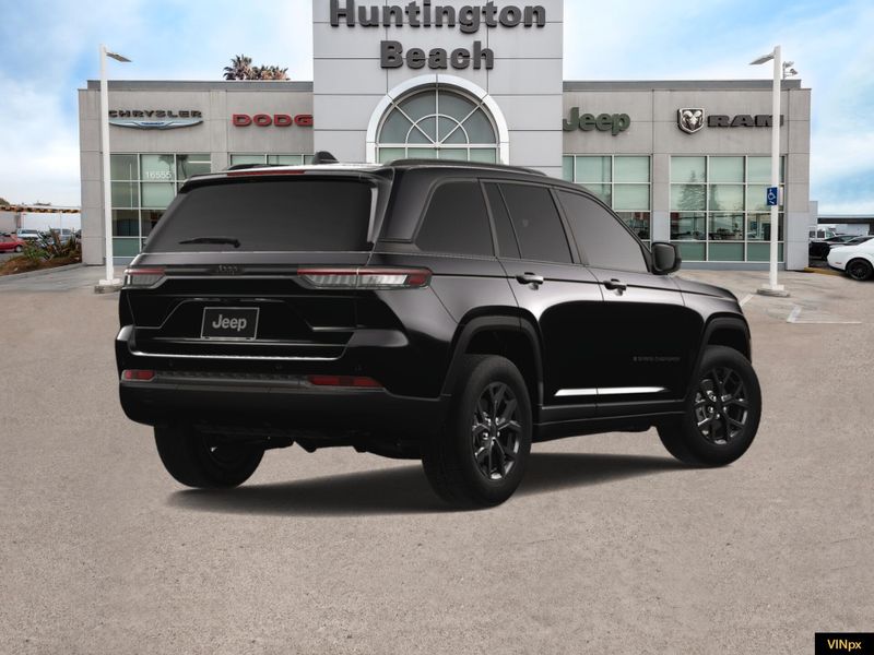 2025 Jeep Grand Cherokee Altitude X 4x2Image 7