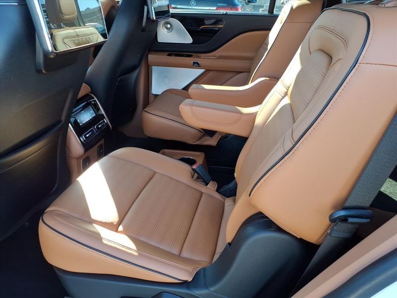 Used 2023 Lincoln Aviator Black LabelImage 19