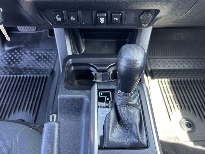 Used 2021 Toyota Tacoma 2WD SR5Image 14