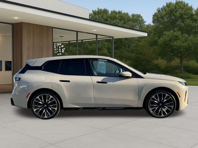 Used 2026 BMW iX xDrive60Image 8