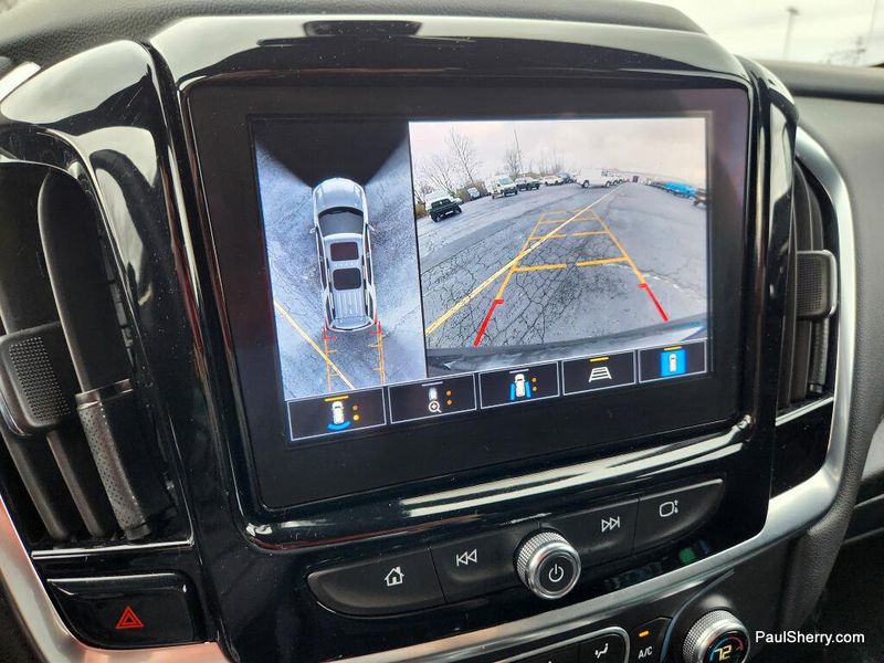 Used 2022 Chevrolet Traverse RS