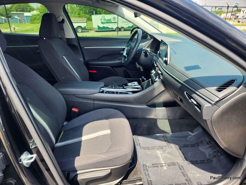2022 Hyundai Sonata SELImage 22