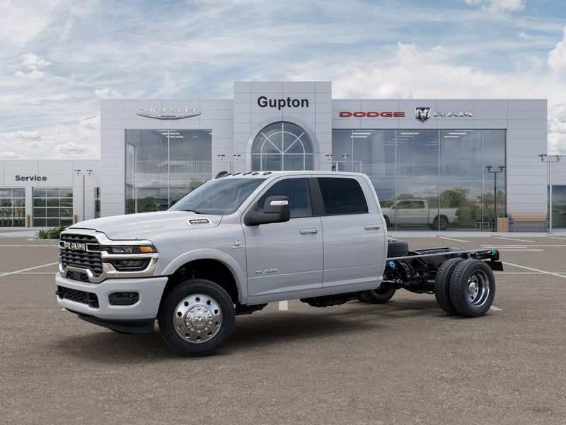 New 2026 RAM 4500 Big Horn Chassis Crew Cab 4x4 60