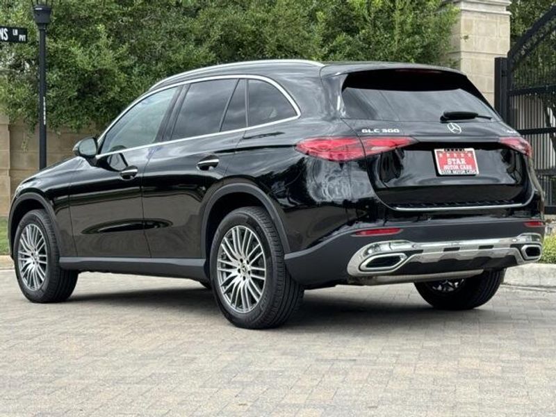 2023 Mercedes-Benz GLC 300Image 16