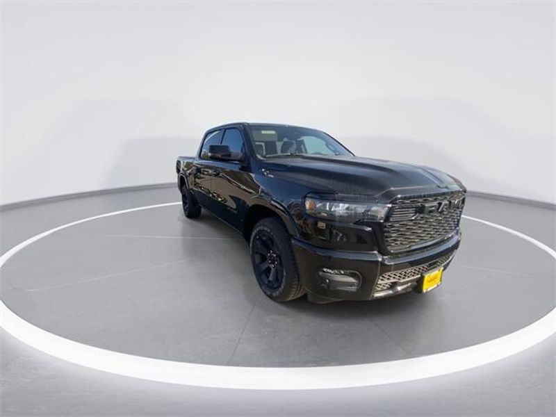 2025 RAM 1500 Big Horn Crew Cab 4x2 5