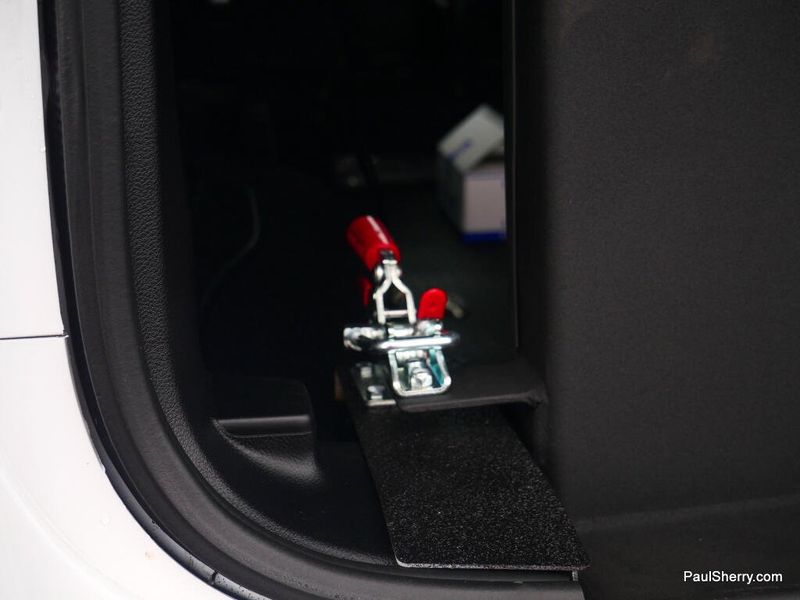 New 2026 Chrysler Voyager Lx