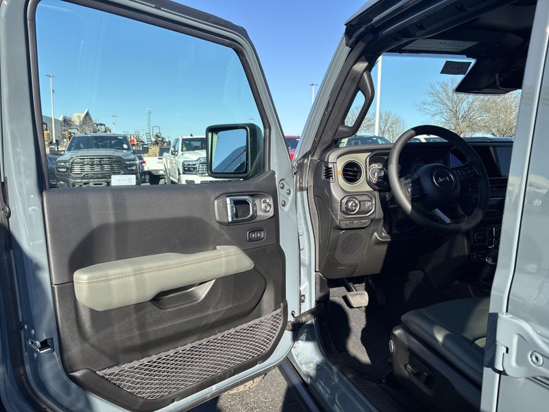 New 2026 Jeep Gladiator Mojave X 4x4Image 20