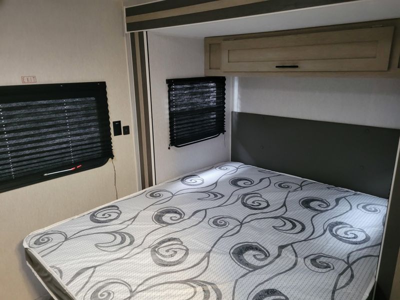 Used 2023 FOREST RIVER EVO 176 QB Image 17