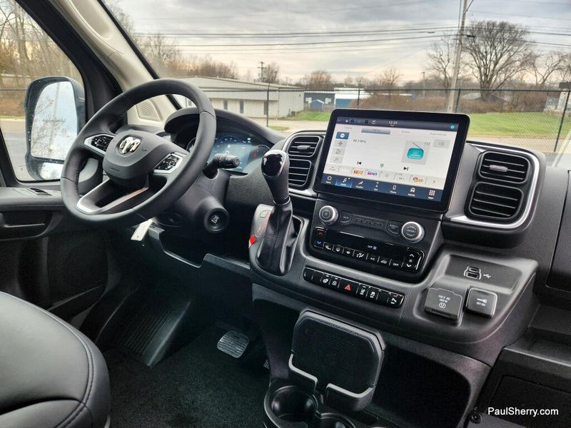 New 2026 RAM Promaster 2500 Slt+ Window Van High Roof 159' Wb