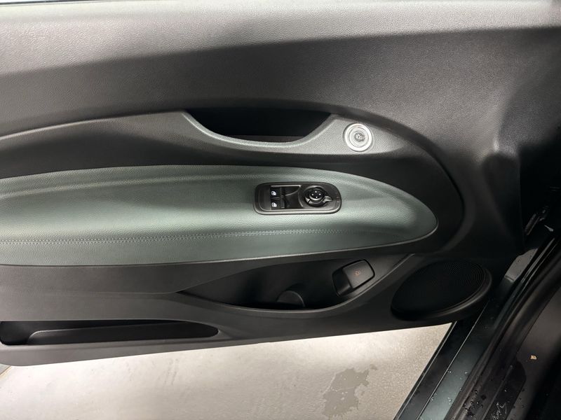 New 2025 Fiat 500e Giorgio Armani Collector