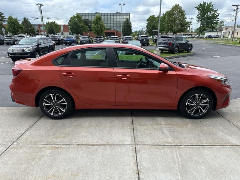 2023 Kia Forte LXSImage 4