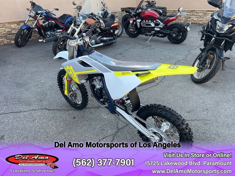 2023 HUSQVARNA TC 85 17/14  in a WHITE exterior color. Del Amo Motorsports of Los Angeles (562) 262-9181 delamomotorsports.com 