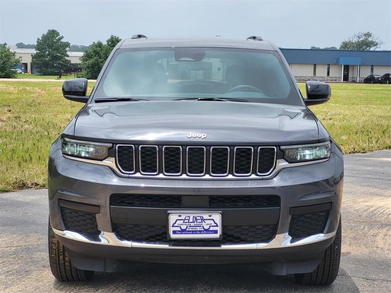 2024 Jeep Grand Cherokee L LaredoImage 2