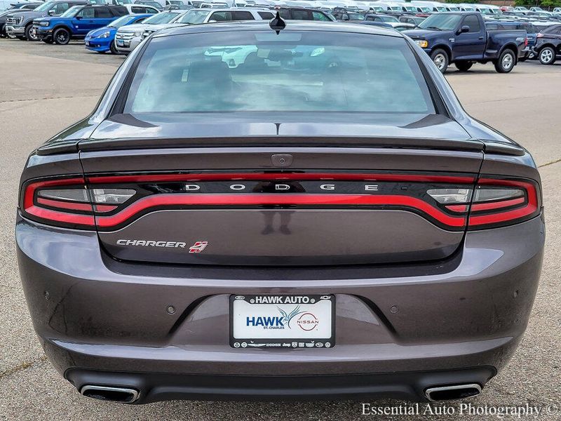 2018 Dodge Charger GT AWD photo 4