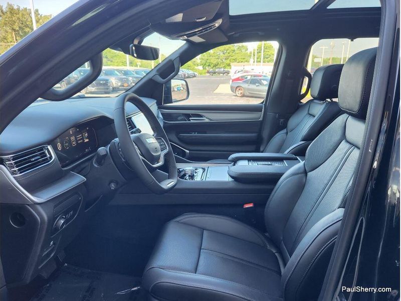 2026 Jeep Grand Wagoneer L Limited Reserve 4x4