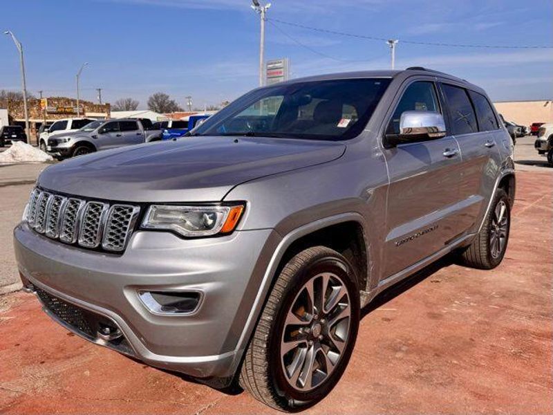 Used 2017 Jeep Grand Cherokee OverlandImage 1