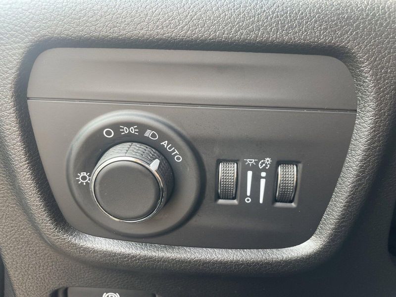 2024 Jeep Grand Cherokee Altitude XImage 22