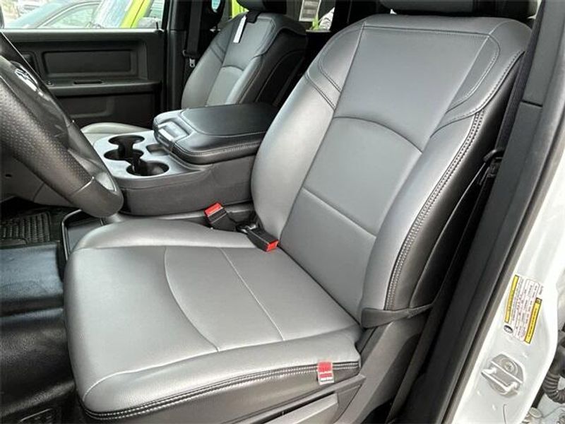 2023 RAM 3500 Tradesman Crew Cab 4x4 6